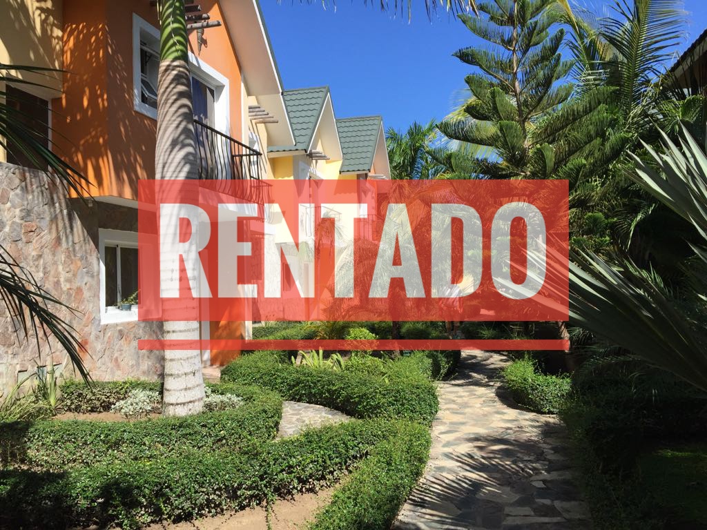 Renta de casa Town House en Residencial Bávaro-Punta Cana